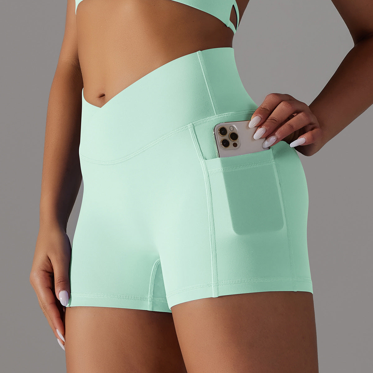 FitNest™ - Die ultimative Sportshorts mit Handytasche für Frauen